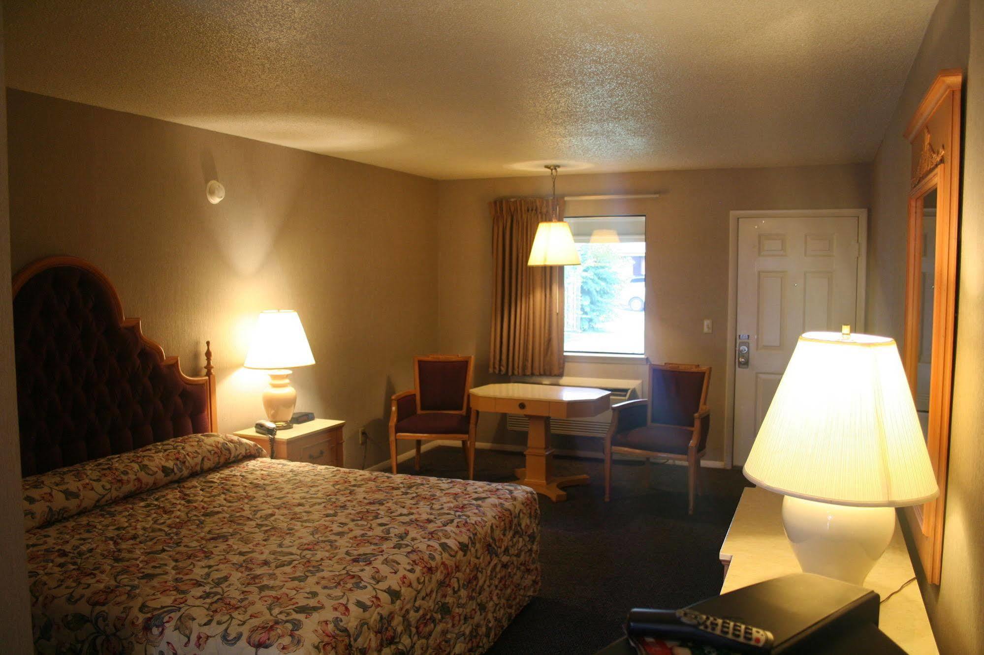 King'S Inn Huntsville Exterior photo