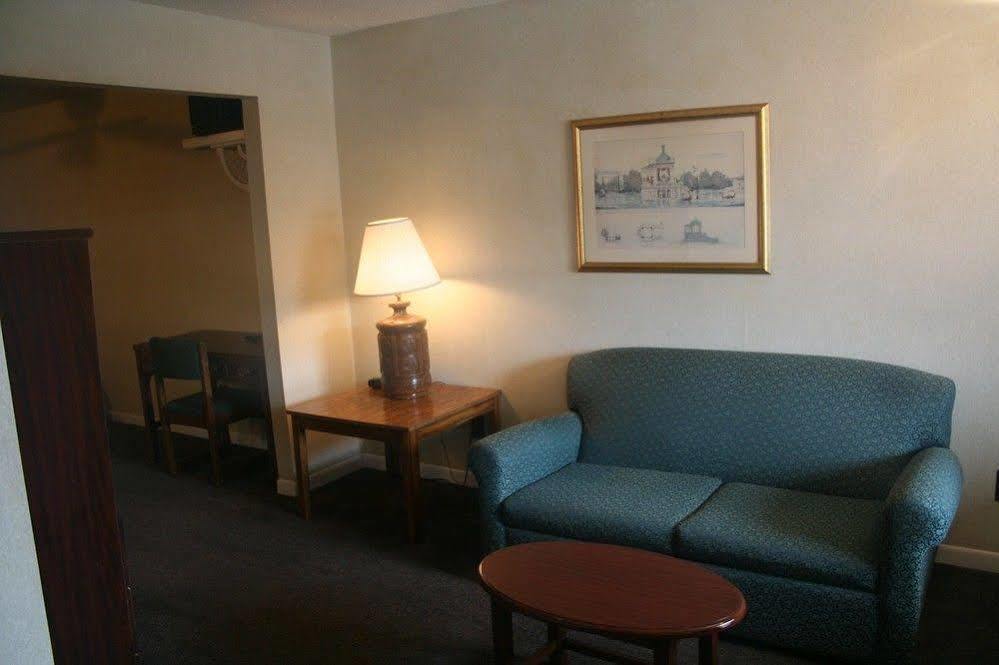 King'S Inn Huntsville Exterior photo